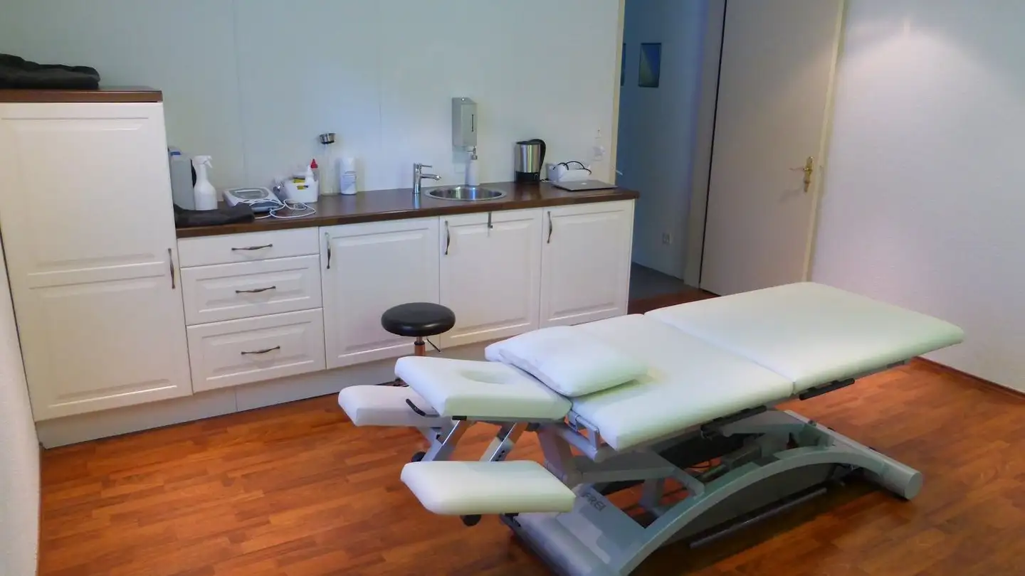 Office space for rent - Giessenbrücke 3, 8752 Näfels