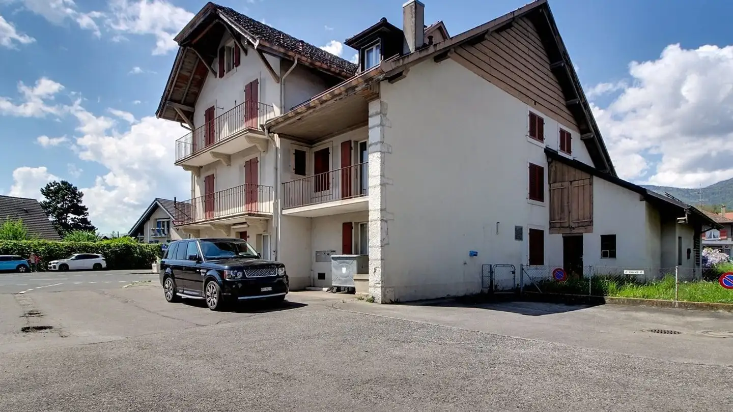 Edificio residenziale in vendita - Chemin Du Martinet 1, 1263 Crassier - Foto 2