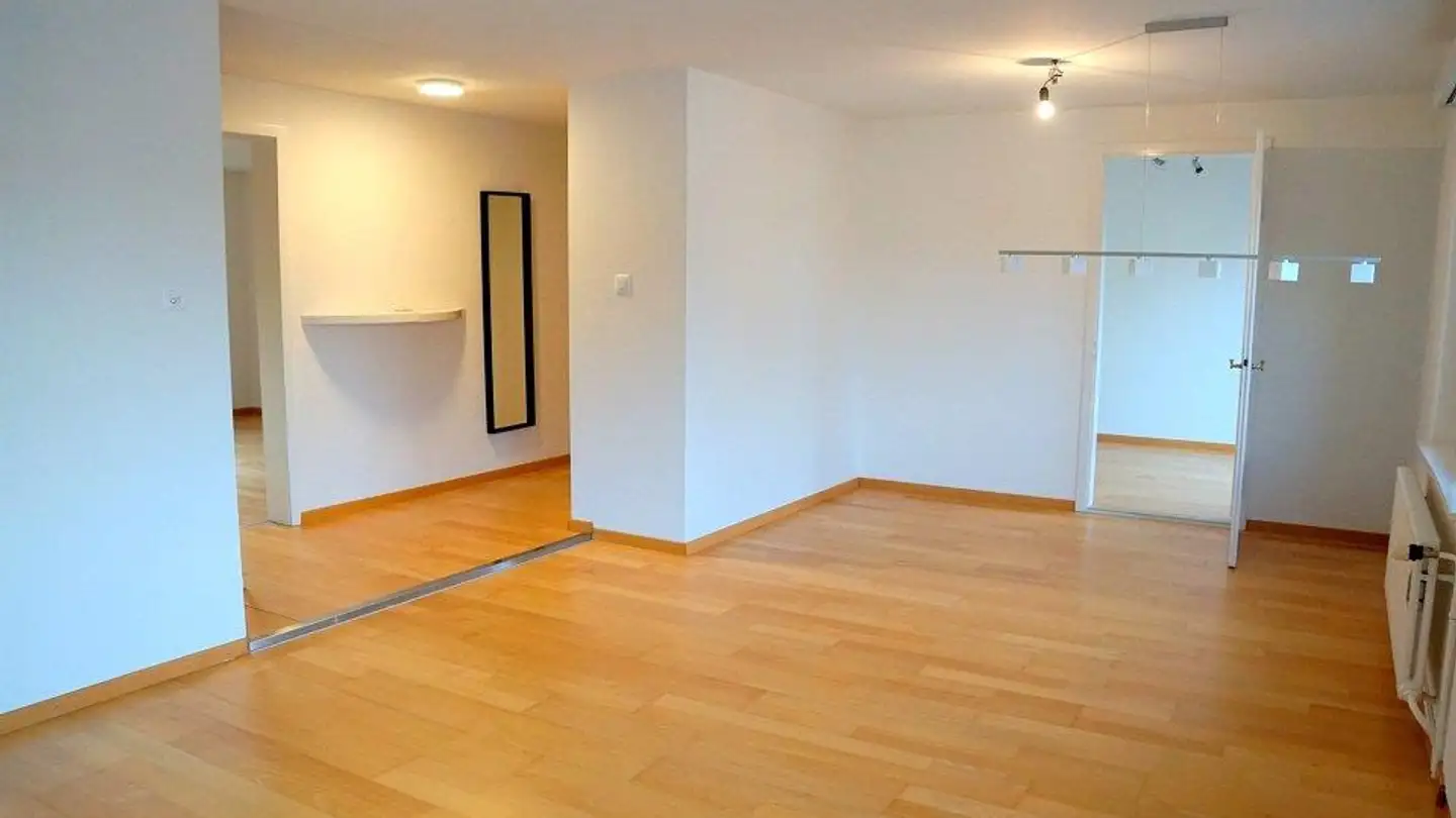 Appartamento in affitto - Marktstrasse 12, 8853 Lachen SZ - Photo 2