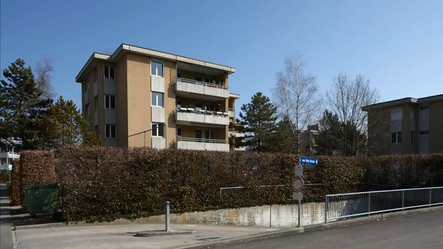 Parcheggio interno per moto in affitto - Von May-Strasse 1a, 3604 Thun
