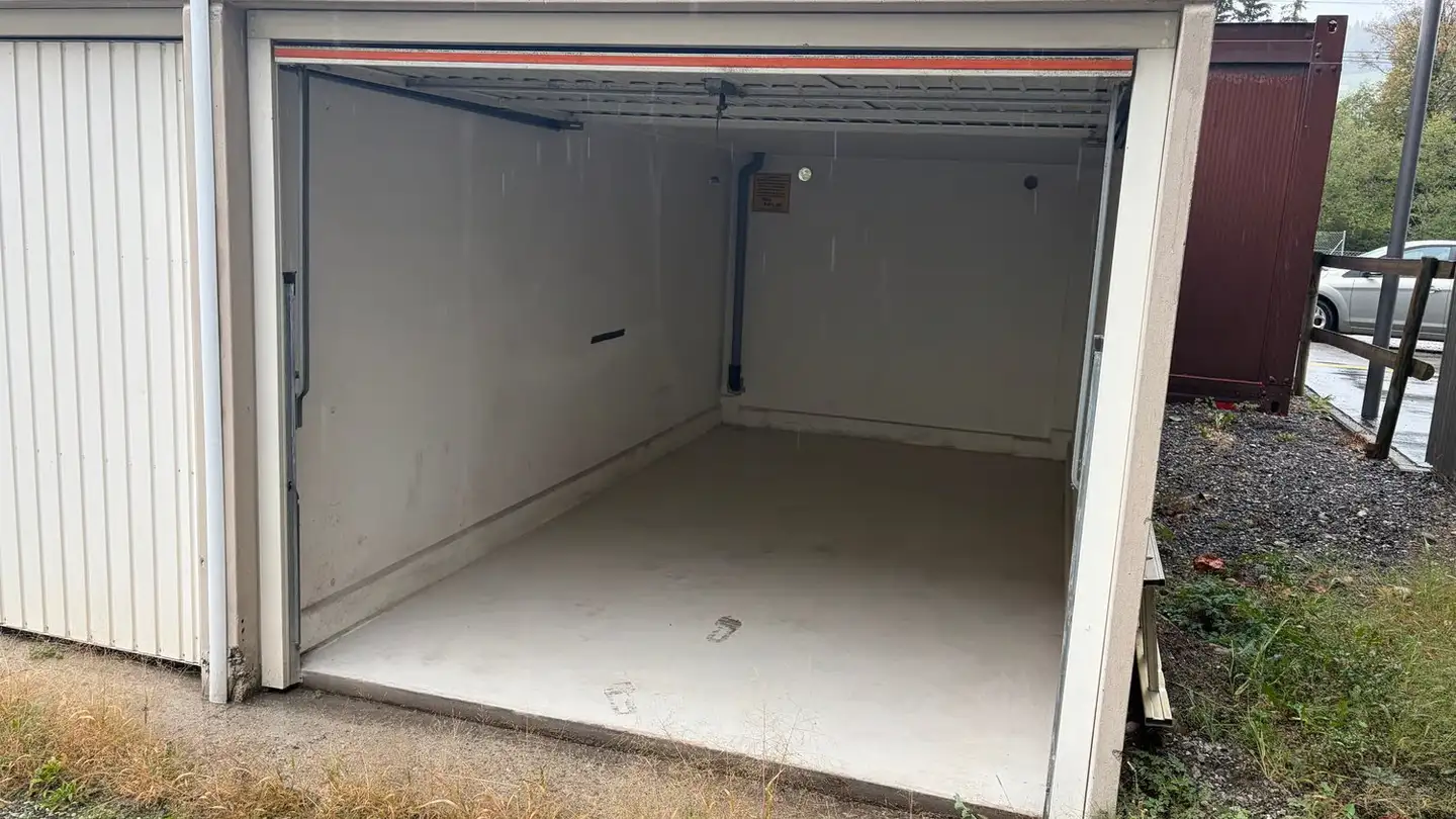Garage individuel à louer - Hauptstrasse 16, 6170 Schüpfheim - Photo 2