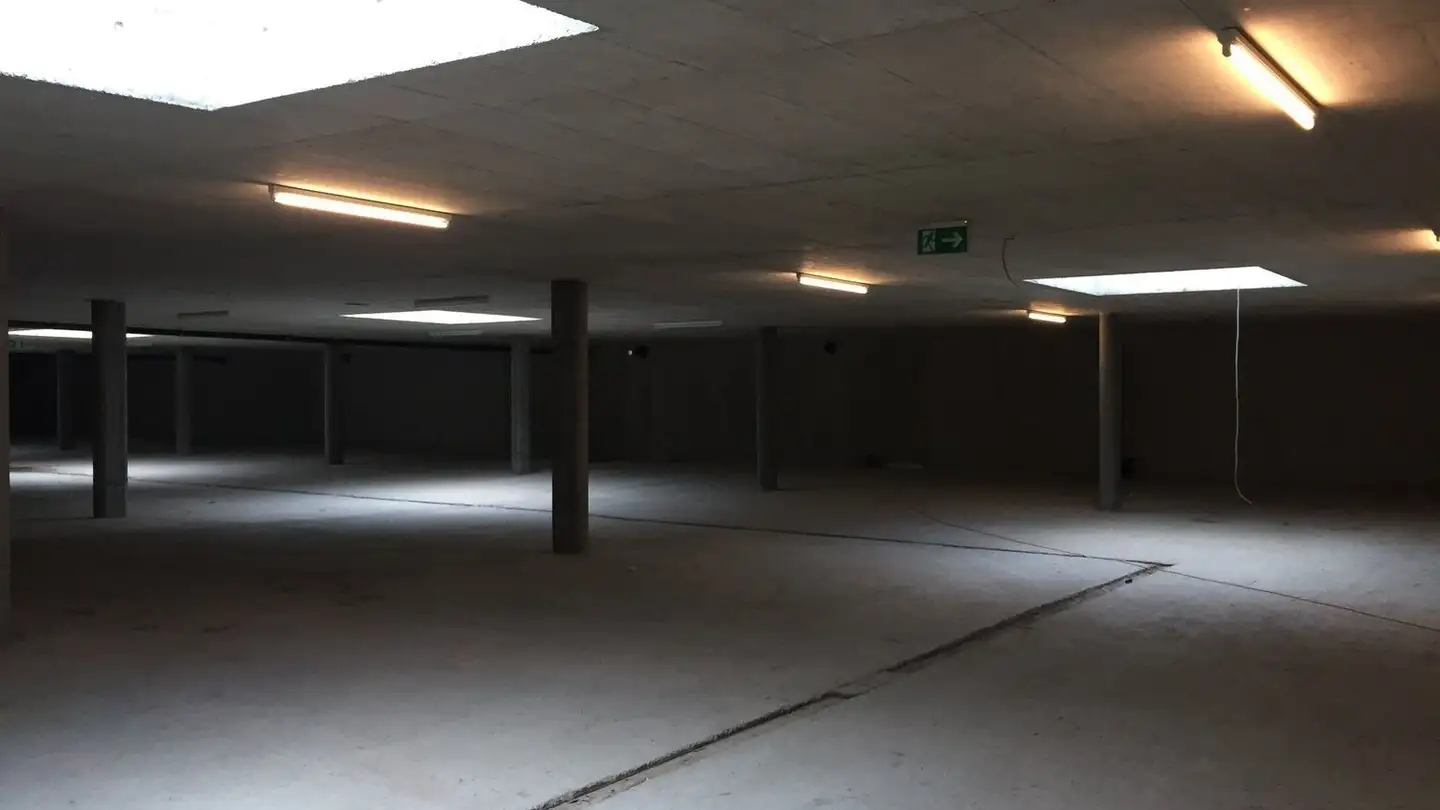 Underground parking space for rent - Auweg 67, 3627 Heimberg