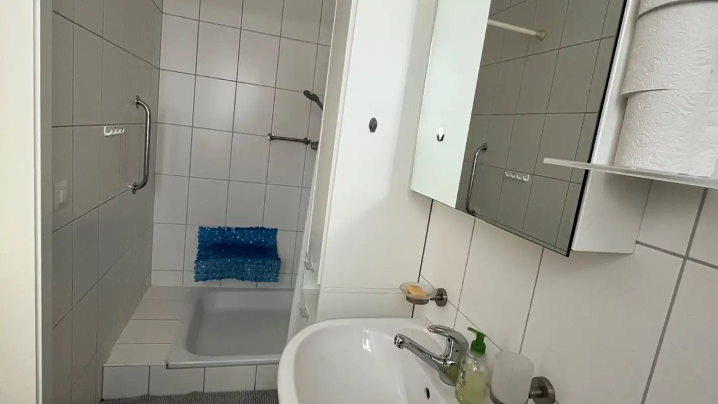 Single room for rent - Avenue Du Guintzet, 1700 Fribourg - Photo 4