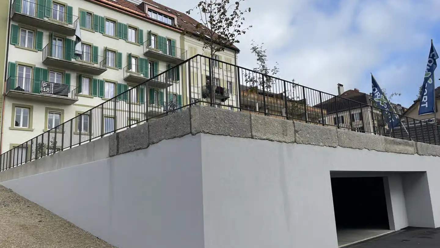 Garage individuel à louer - Rue Du Temple-Allemand 99, 2300 La Chaux-de-Fonds