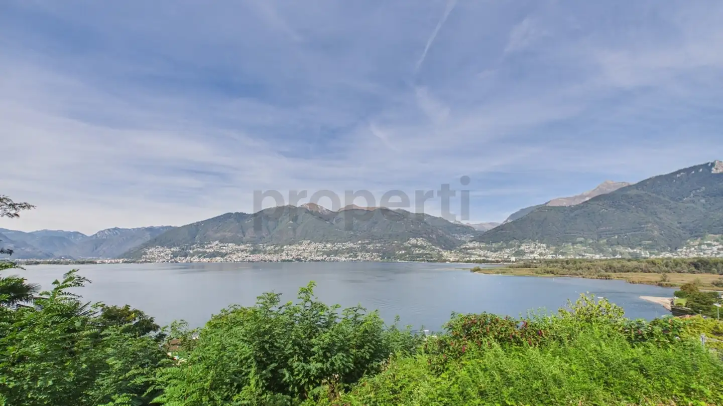Constructible plot for sale - 6573 Magadino