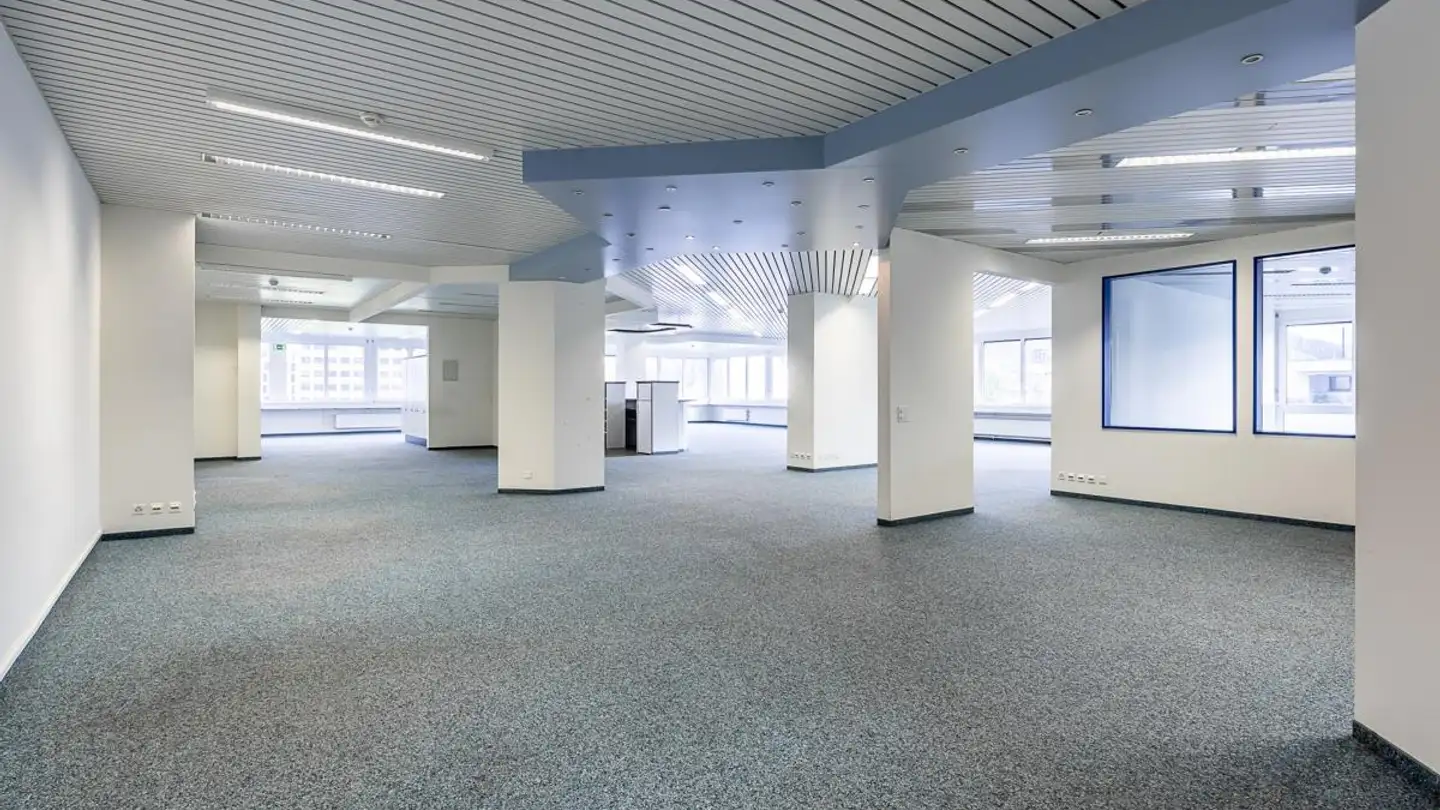 Office space for rent - Industriestrasse 10, 6010 Kriens