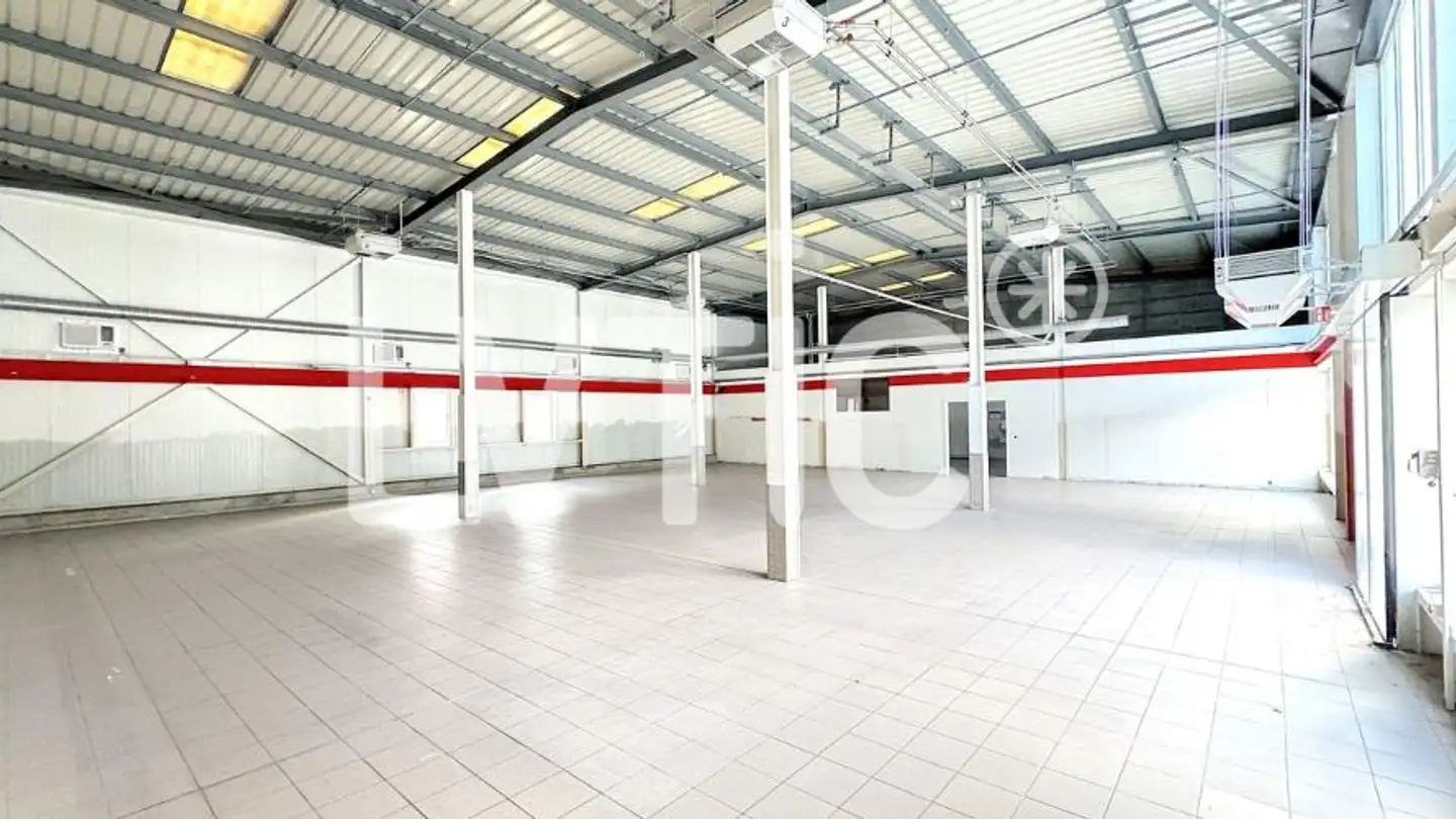 Storage space for rent - 3977 Granges VS - Photo 2