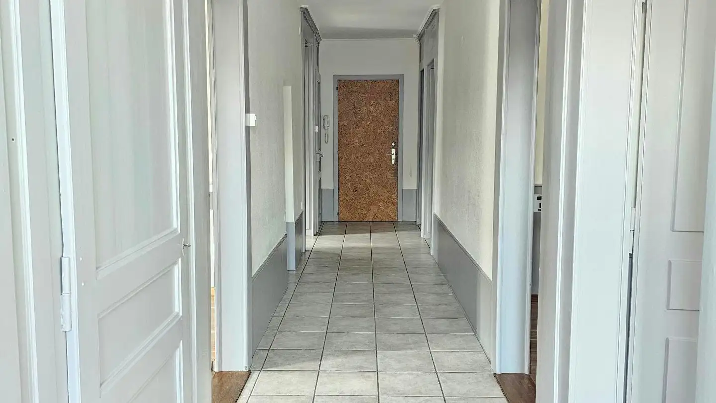 Wohnung mieten - Avenue De La Gare 11, 2114 Fleurier - Foto 4