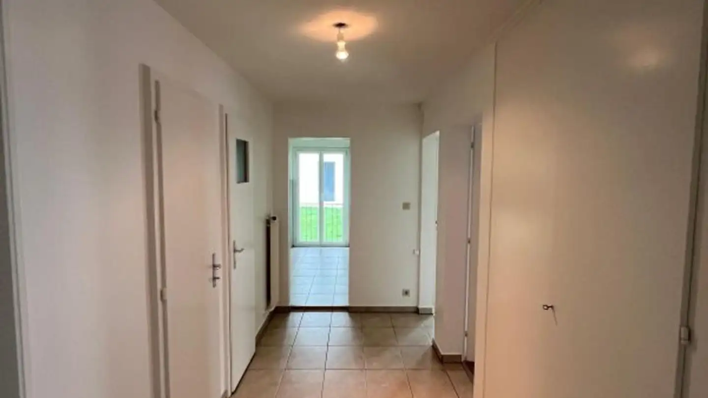 Wohnung mieten - Sous-Les-Vignes 6, 2072 St-Blaise - Foto 3