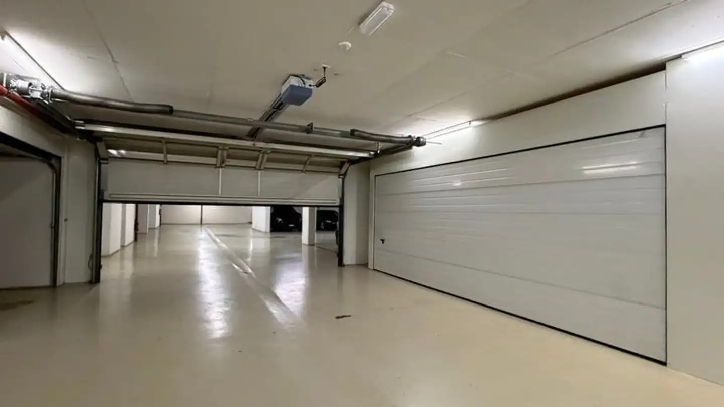 Garage individuel à vendre - Avenue Eugène- Pittard 40, 1206 Genève