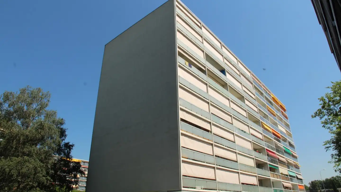 Parcheggio coperto in affitto - Avenue Sainte-Cécile 13, 1217 Meyrin