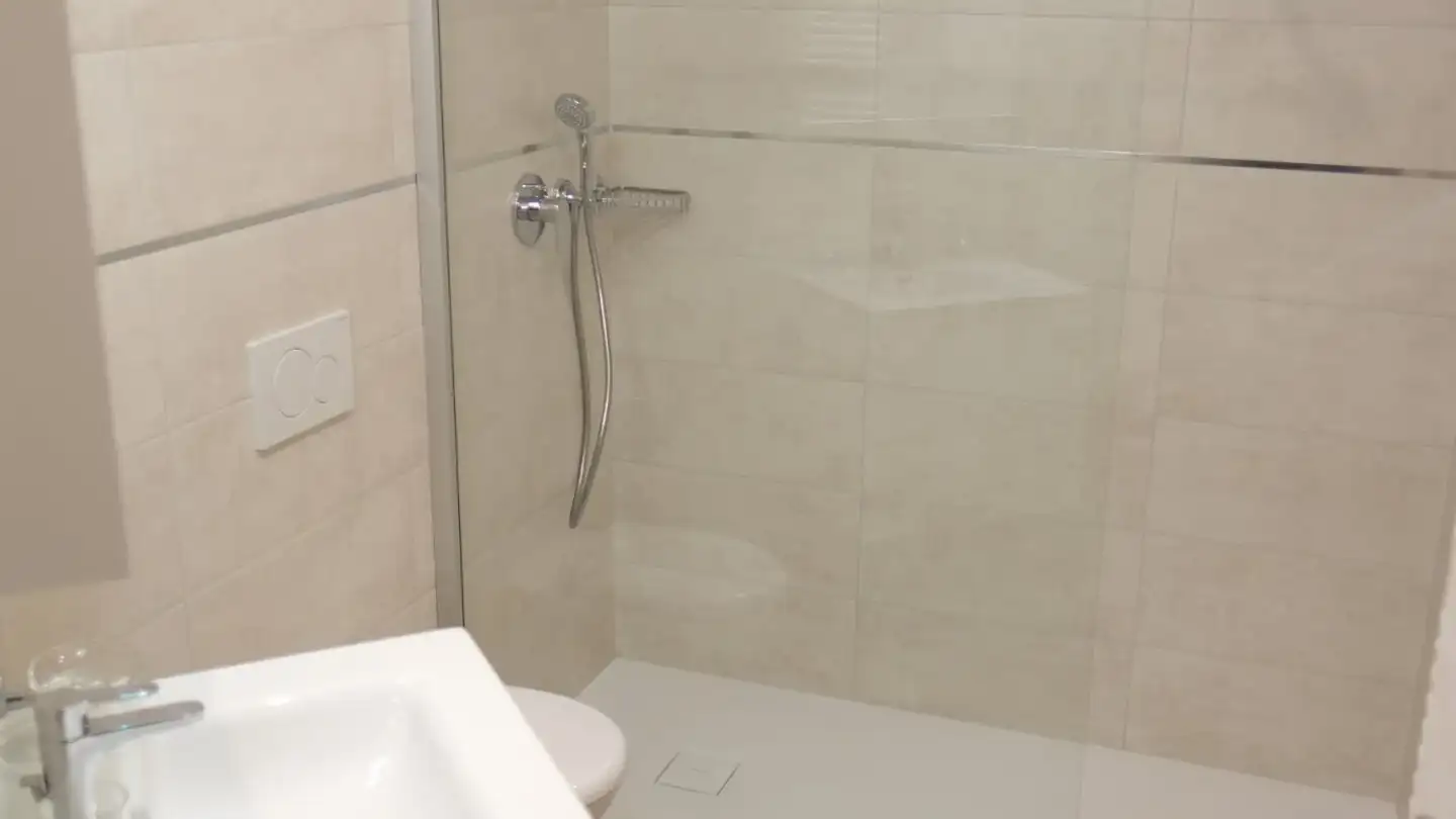 Apartment for rent - Regòzza 5, 6937 Breno - Photo 4