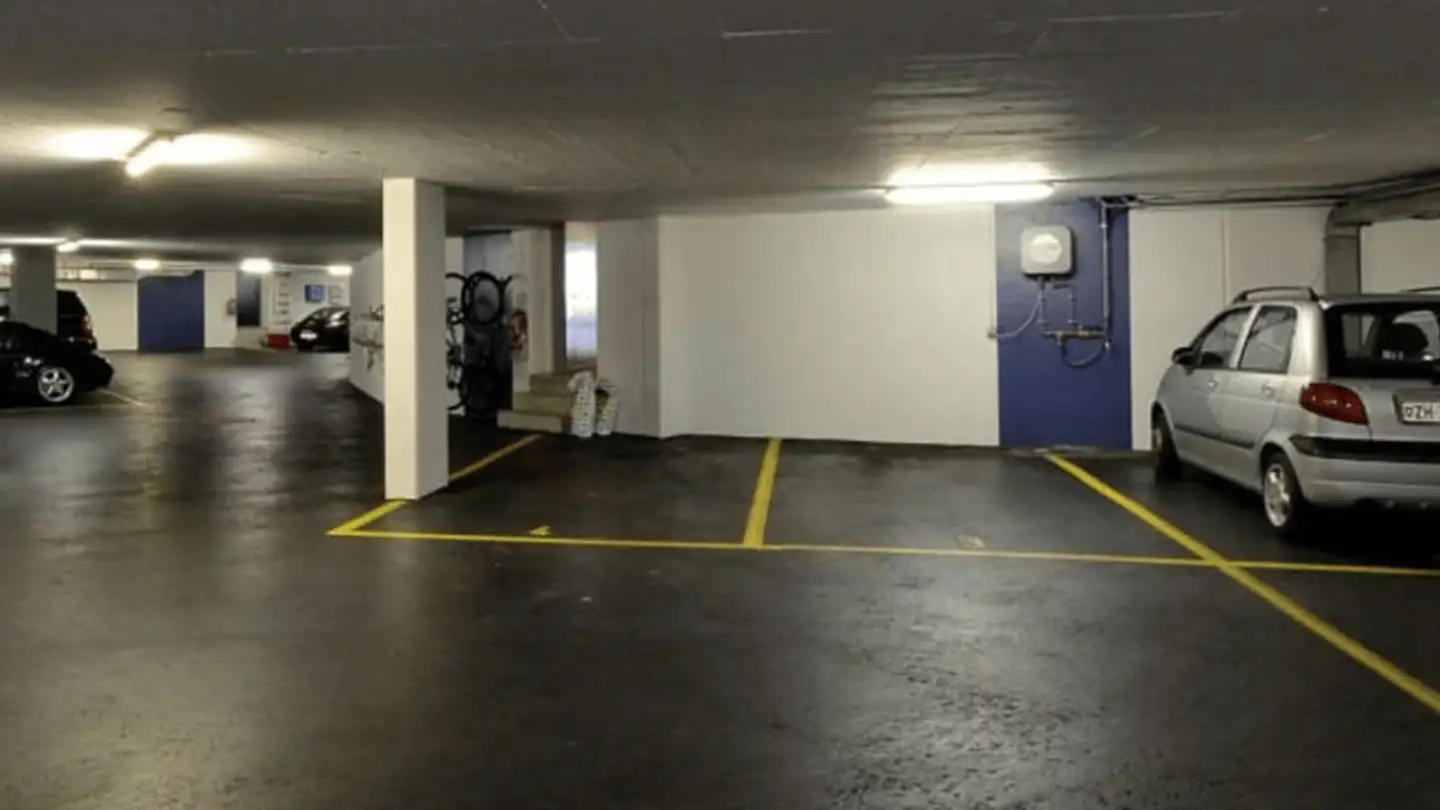Underground parking space for rent - Berglistrasse 11, 8623 Wetzikon ZH