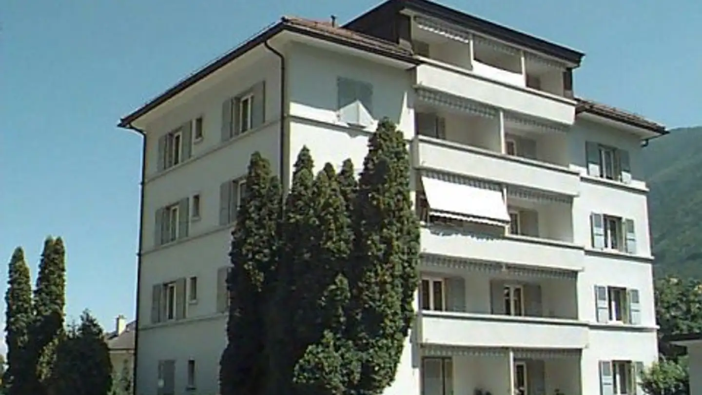 Garage à louer - Rue des Epineys 15, 1920 Martigny