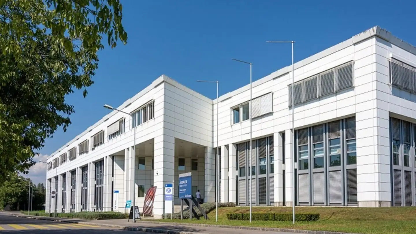 Outdoor parking space for rent - Route De Chavannes 37, 1007 Lausanne