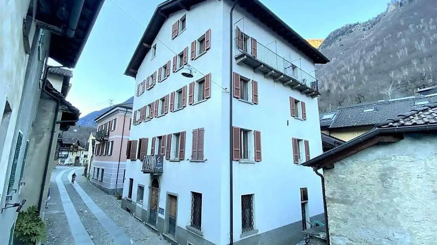 Maison troglodyte à vendre - 6713 Malvaglia