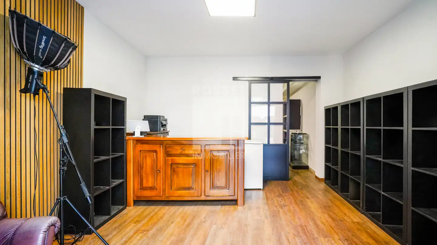 Arcade for rent - Rue Ancienne, 1227 Carouge GE - Photo 3