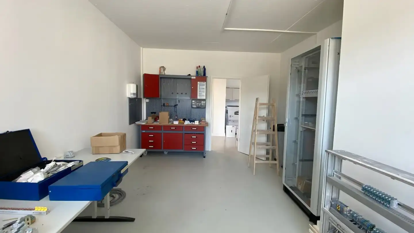 Commercial à louer - Allmendweg, 6232 Geuensee - Photo 3