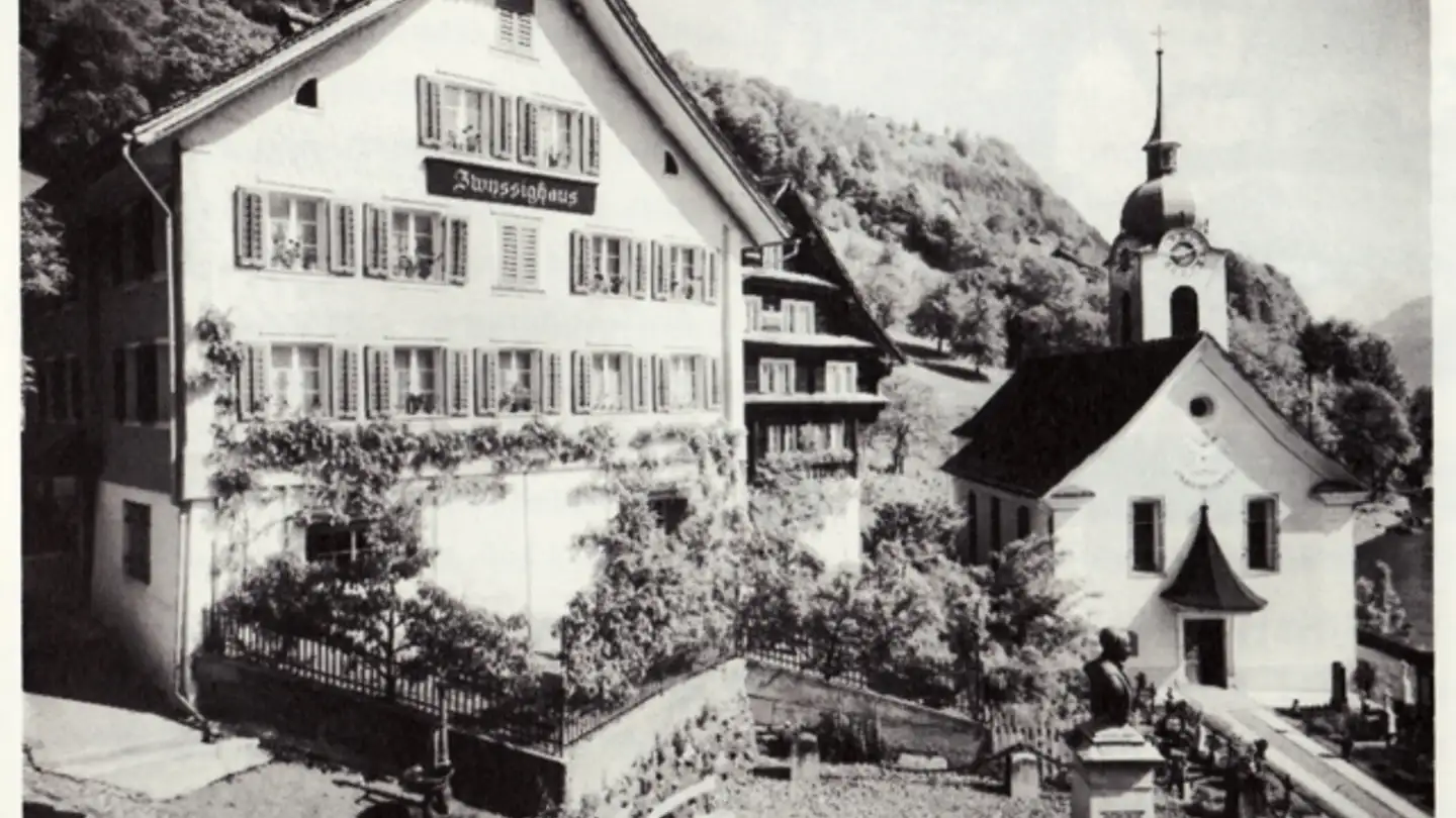 Hotel for rent - Im Dorf 10, 6466 Bauen - Photo 2