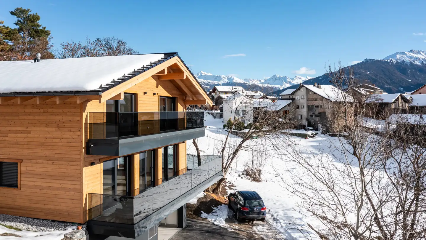 Chalet à vendre - 1978 Lens - Photo 2