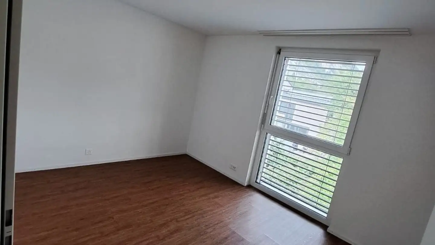 Wohnung mieten - Wingertstrasse 12, 7012 Felsberg - Foto 3