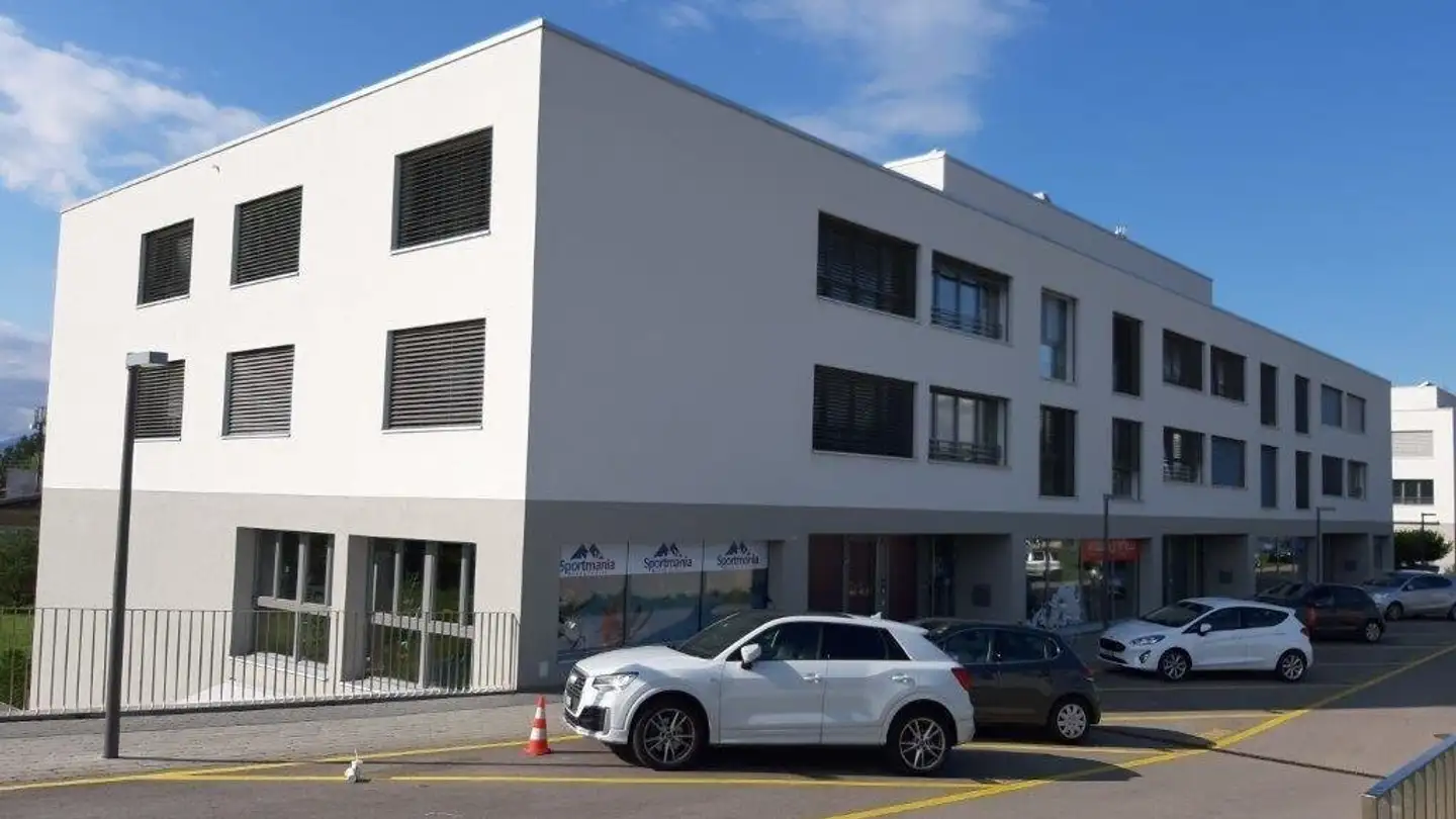 Underground parking space for rent - Route Cantonale 93, 1025 St-Sulpice VD