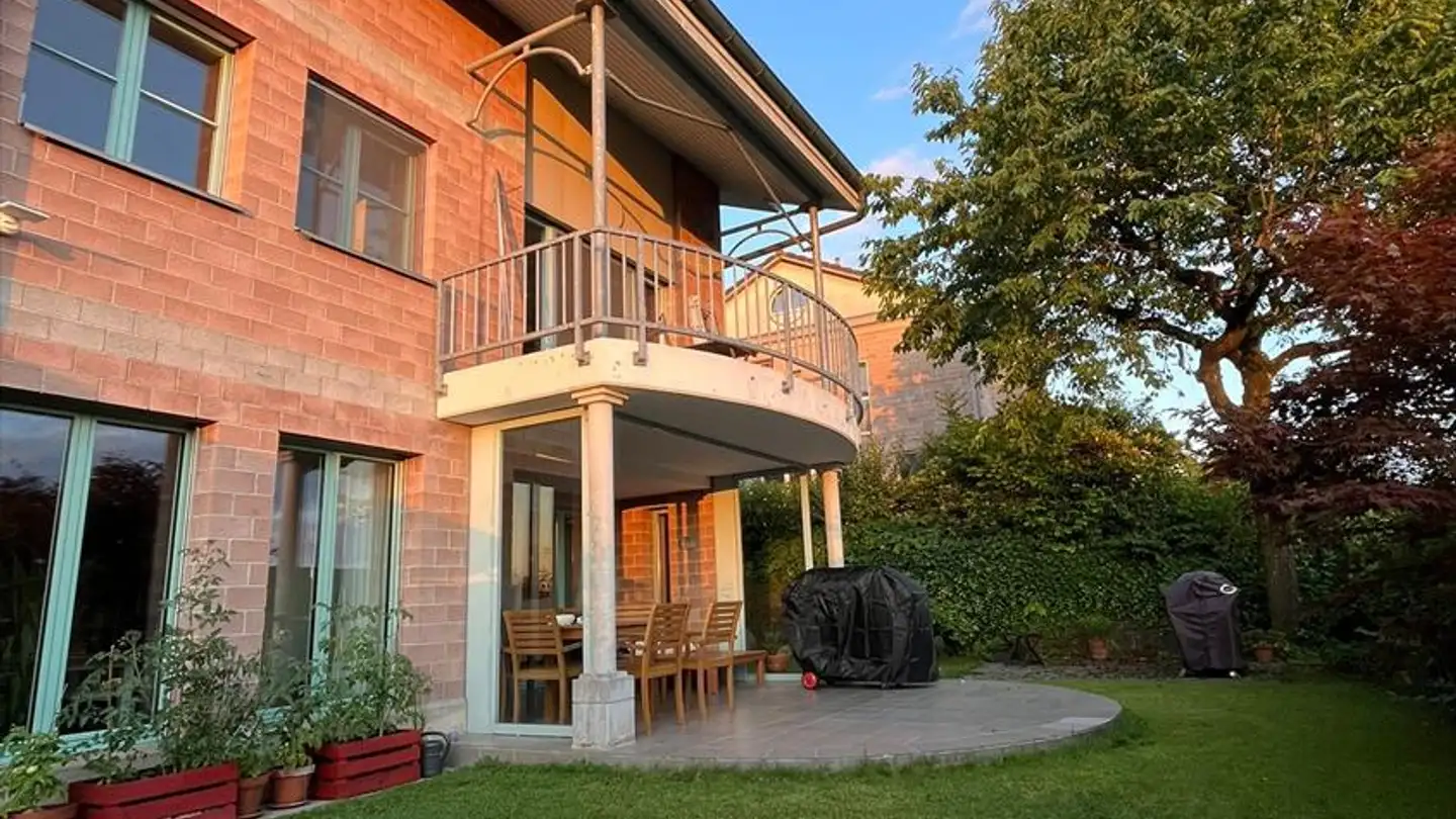 Einfamilienhaus mieten - 6043 Adligenswil