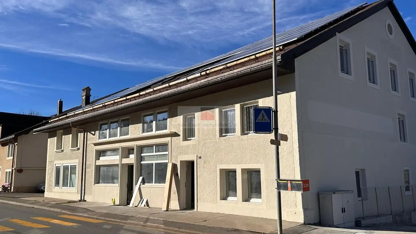 Commercial for rent - 1346 Les Bioux - Photo 2