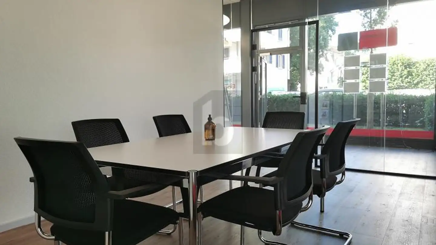Office space for rent - 4054 Basel - Photo 2