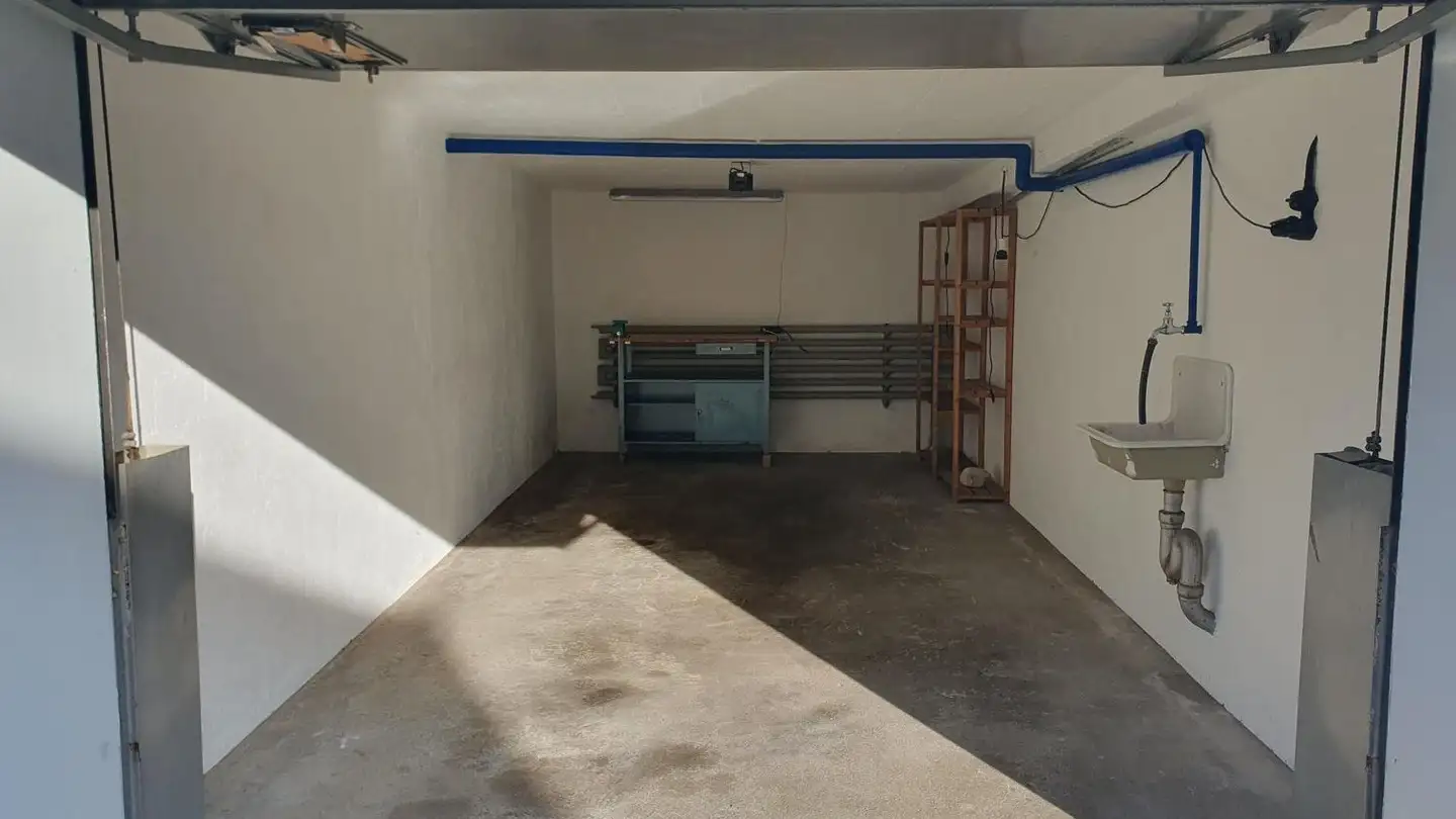 Single garage for rent - Krönleinstrasse, 8044 Zürich