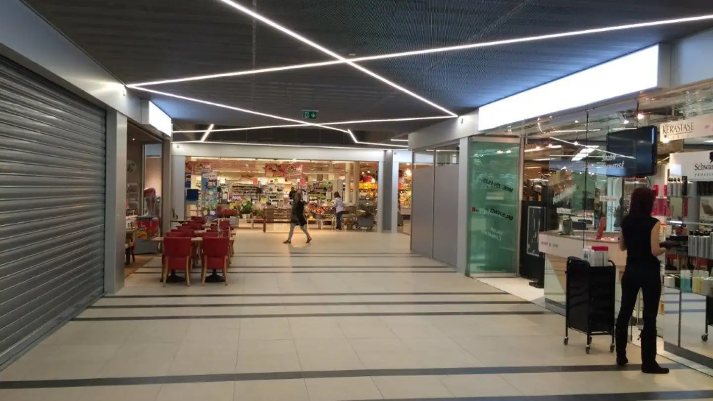 Shop for rent - Rue De La Poste 3, 1920 Martigny - Photo 3