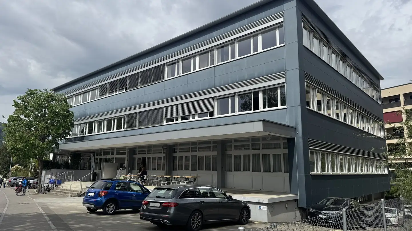 Commercial à louer - Dorfmattweg 8a, 3110 Münsingen