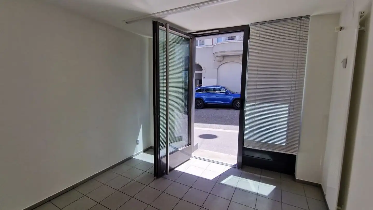 Commercial for rent - Linsebühlstrasse 53, 9000 St. Gallen