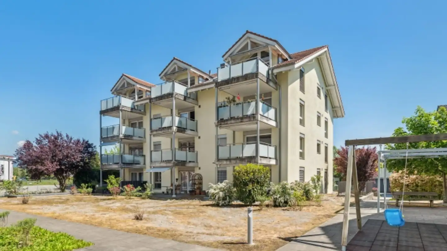 Dachgeschosswohnung mieten - Fabrikstrasse 10, 3292 Busswil BE