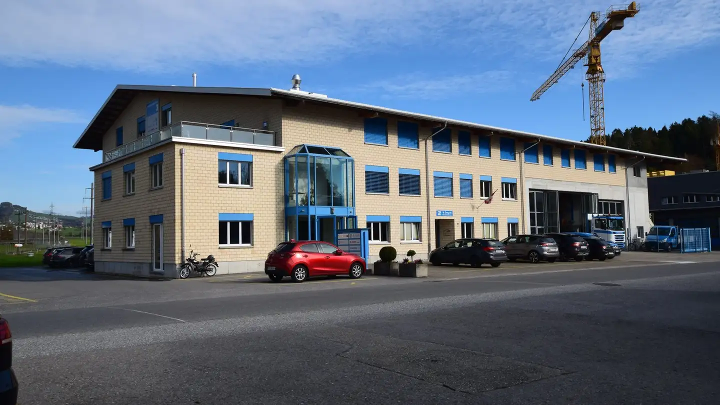 Gewerbe mieten - Alte Schmerikonerstrasse 3, 8733 Eschenbach SG