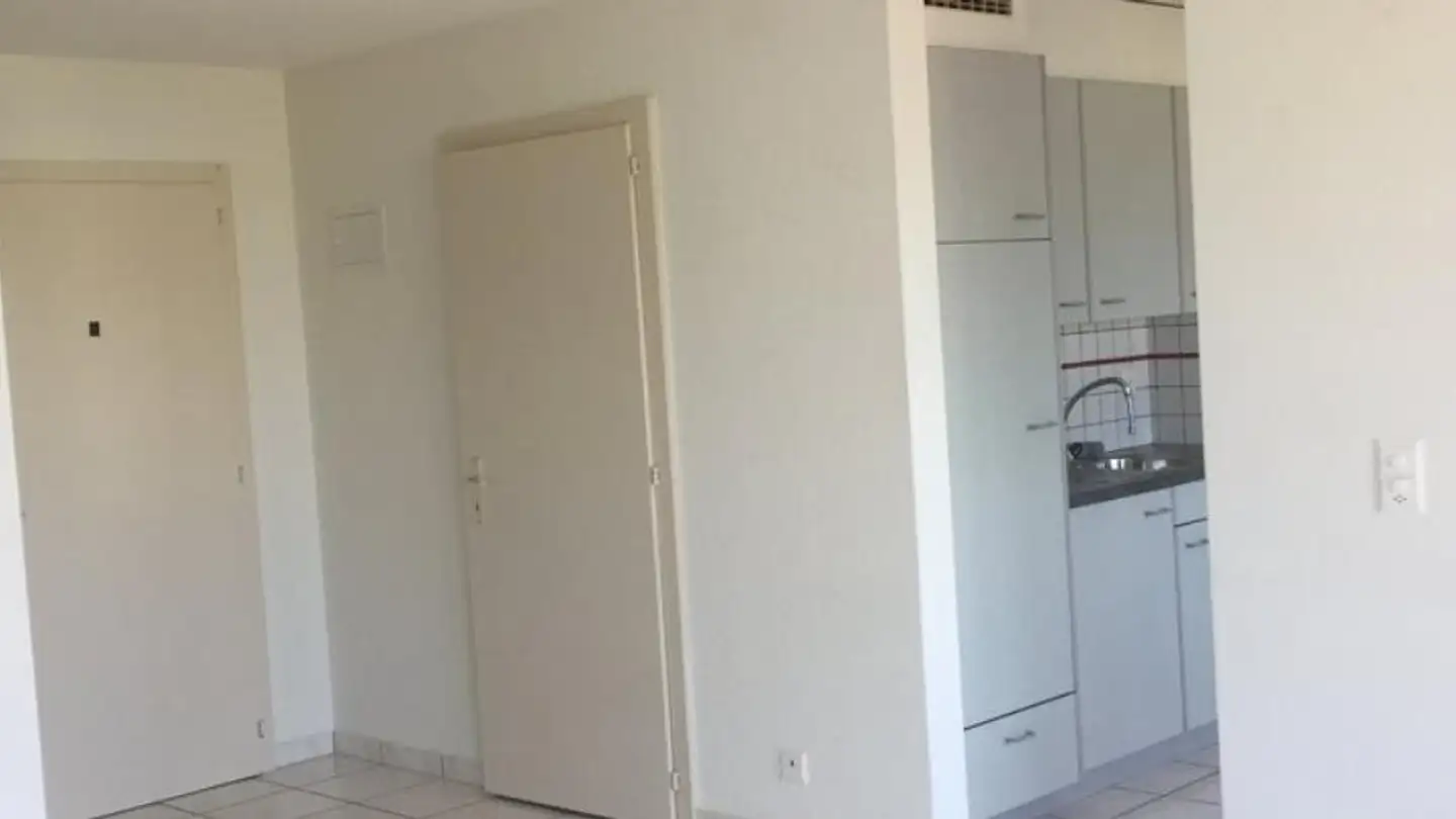 Apartment for rent - Route De La Gare 38, 1744 Chénens - Photo 3
