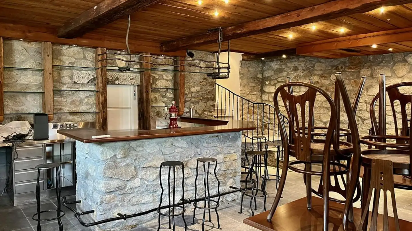 Edificio ad uso misto in vendita - Furkastrasse 81, 3994 Lax - Photo 4