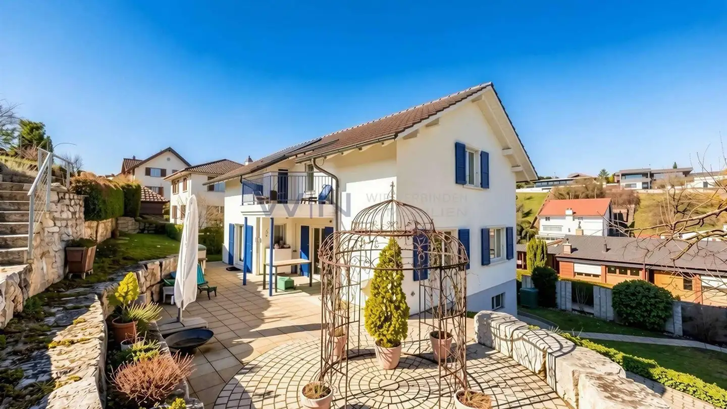 Single house for sale - 4242 Laufen