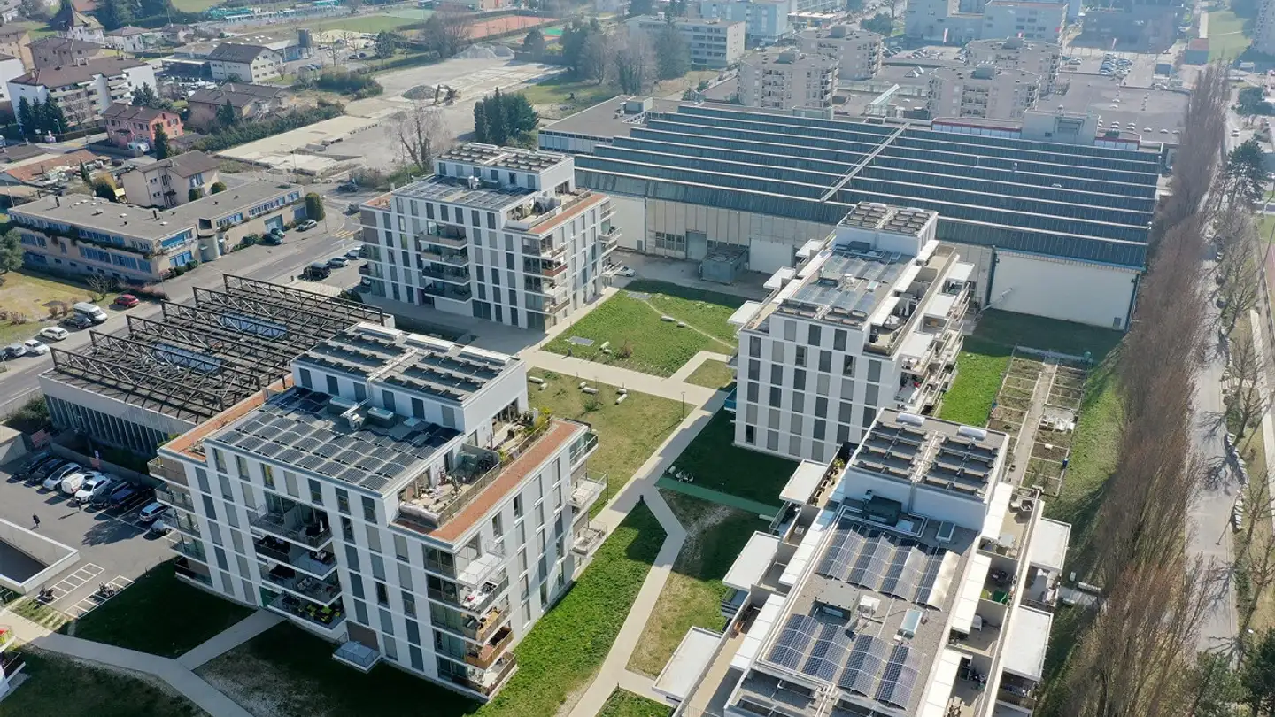 Outdoor parking space for rent - Route Du Bois 47, 1024 Ecublens VD