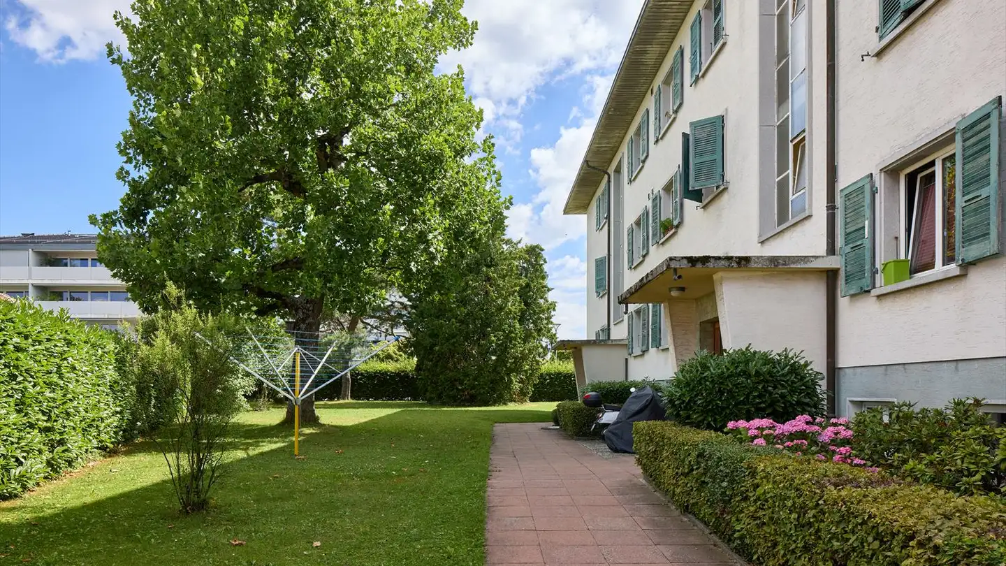 Place de parking extérieure à louer - Derrière-Le-Château 7, 1033 Cheseaux-sur-Lausanne