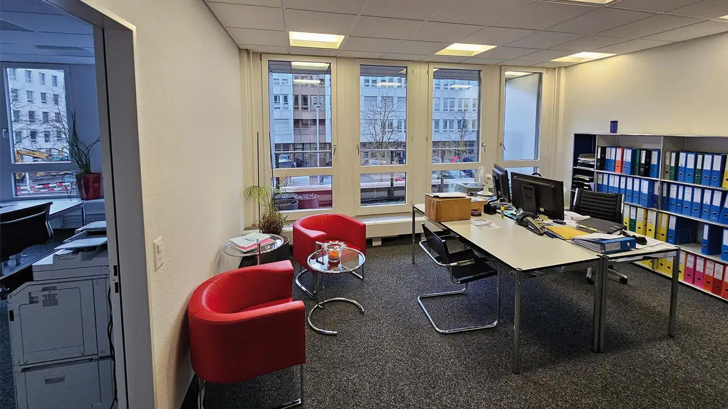 Office space for rent - Lindenstrasse 8, 6340 Baar - Photo 4