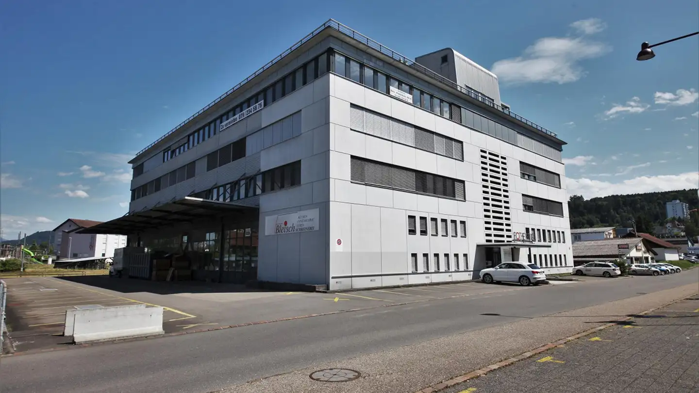 Commercial à louer - Rothenring 22, 6015 Luzern