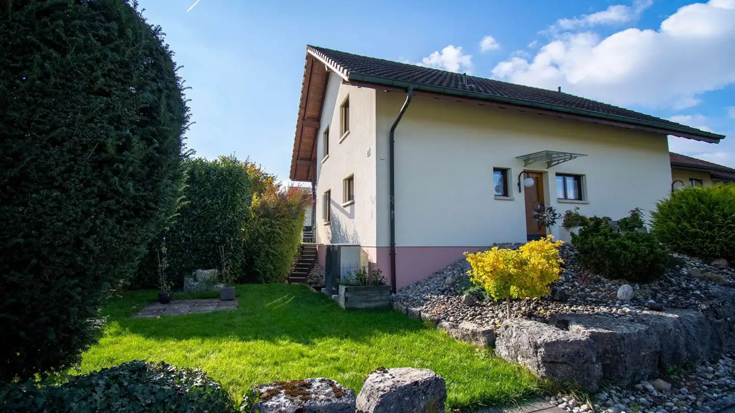 Single house for sale - 3252 Worben