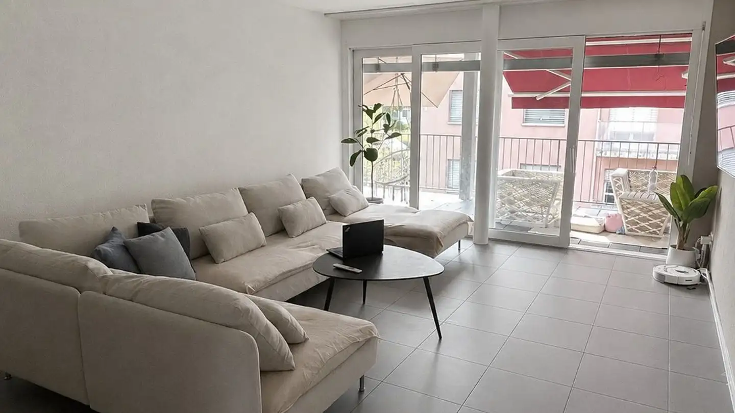 Appartement à louer - 8422 Pfungen