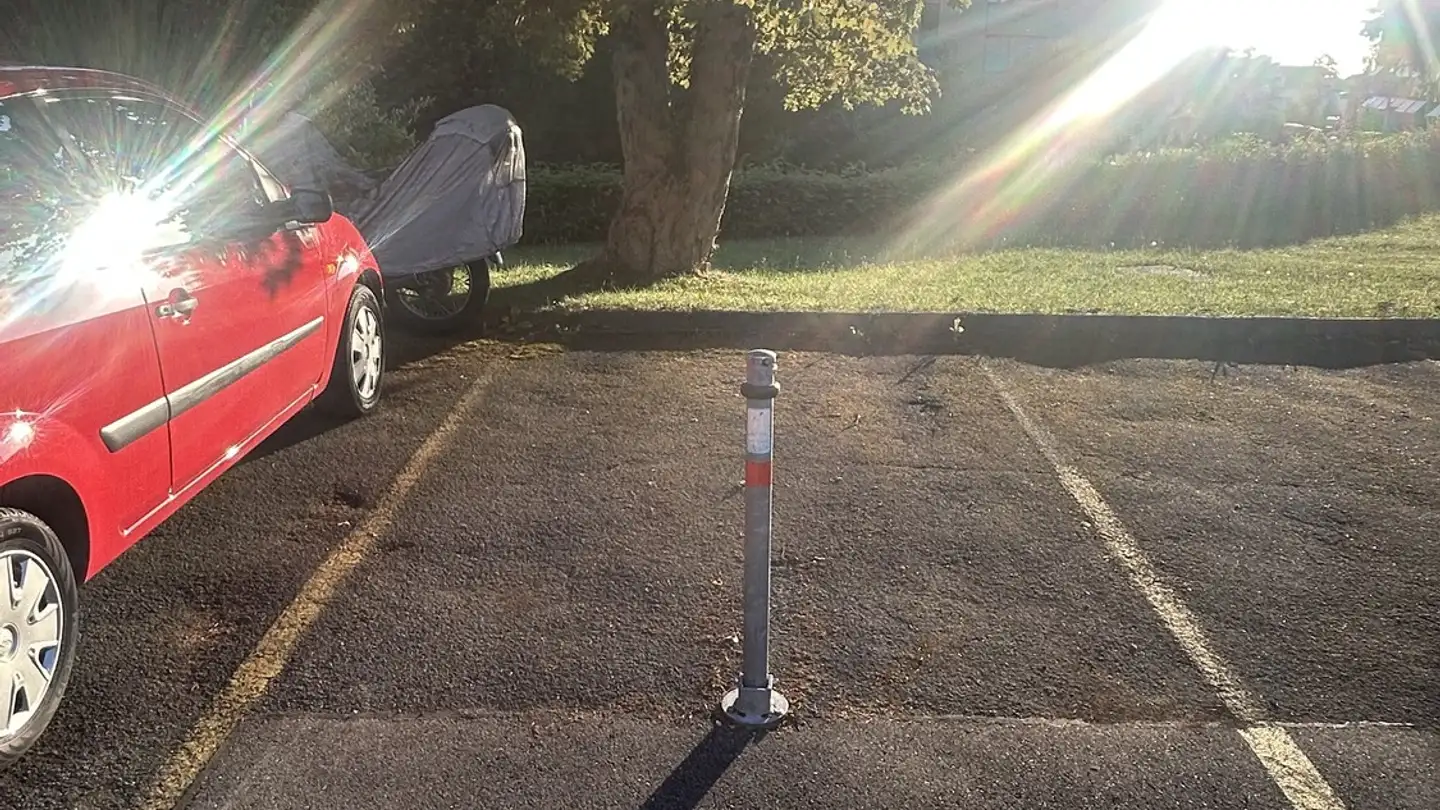 Parcheggio esterno in affitto - Wiesliacher 13, 8053 Zürich - Foto 2