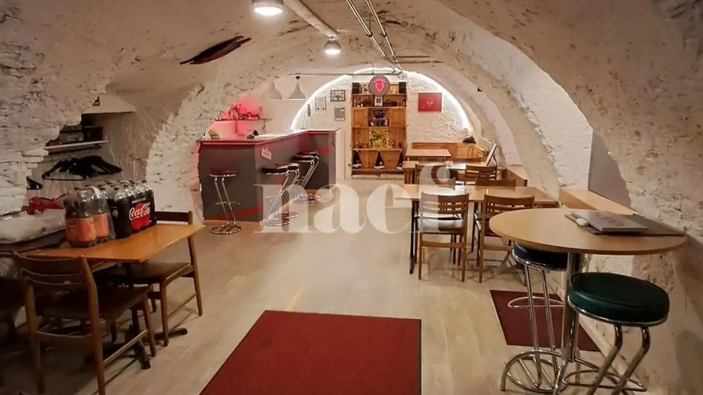 Gewerbe mieten - Rue de l'Industrie 16, 2300 La Chaux-de-Fonds