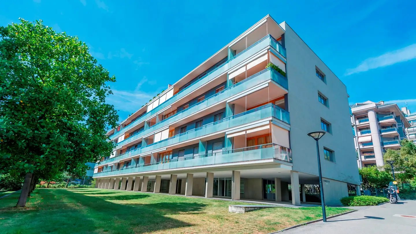 Garage for rent - Chemin de la Rochette 7, 1202 Genève