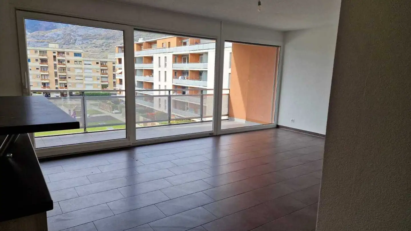 Appartement à louer - Avenue De La Gare 29, 1964 Conthey - Photo 3