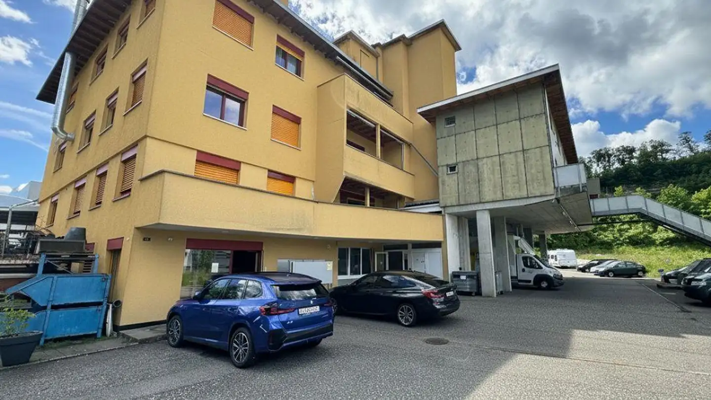 Commercial à louer - Kanalstrasse 17, 4415 Lausen