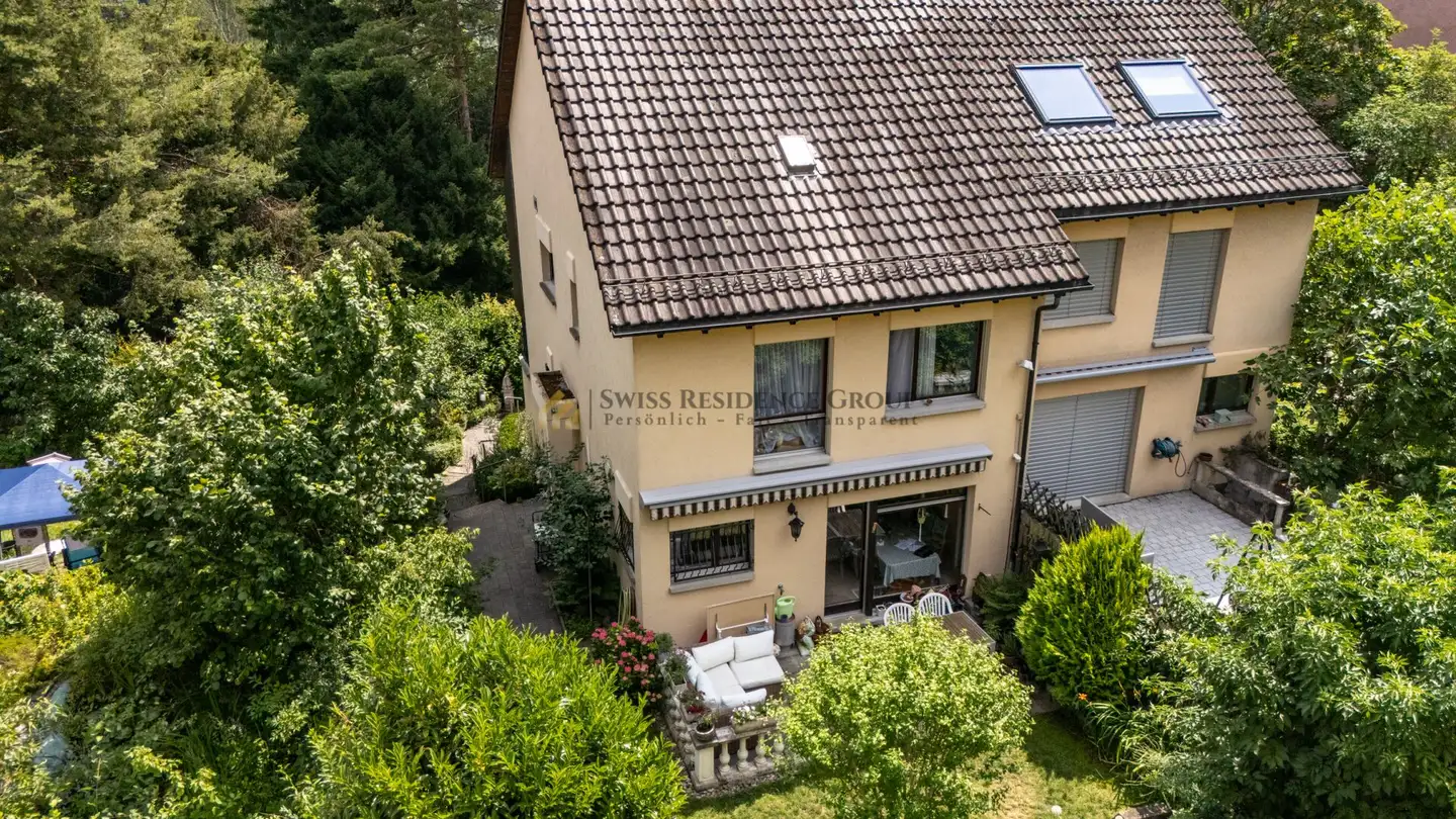 Maison jumelle à louer - 8041 Zürich
